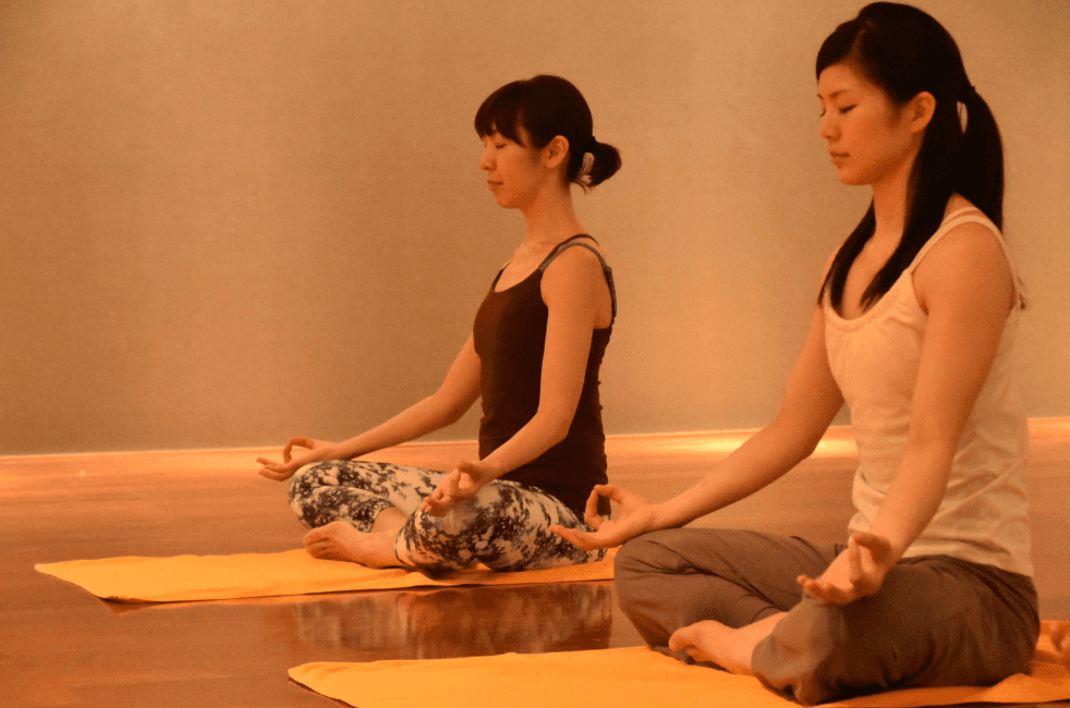 フロー＆リラックスヨガ 画像1