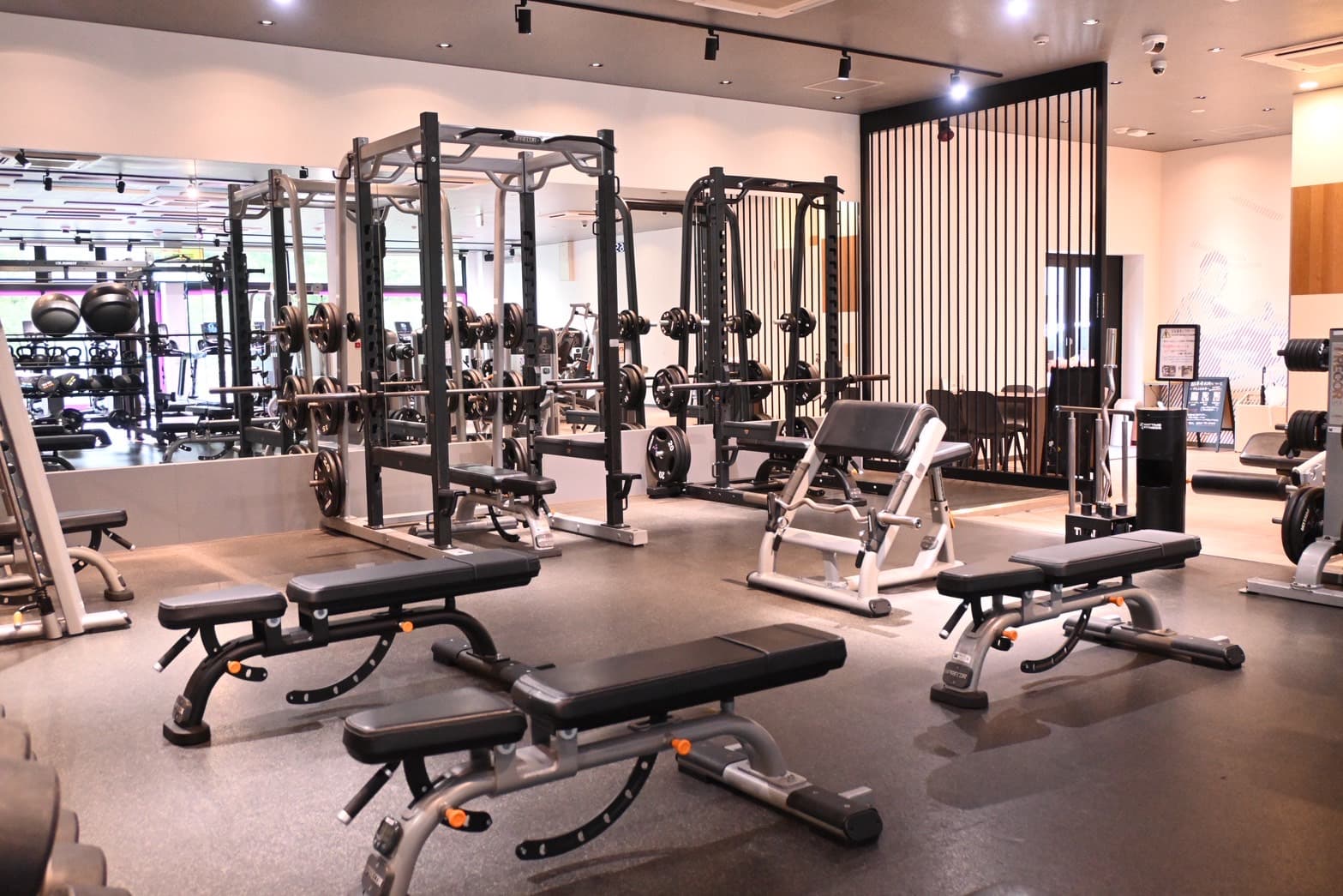 エニタイムフィットネス パセオ野間大池店の画像 1