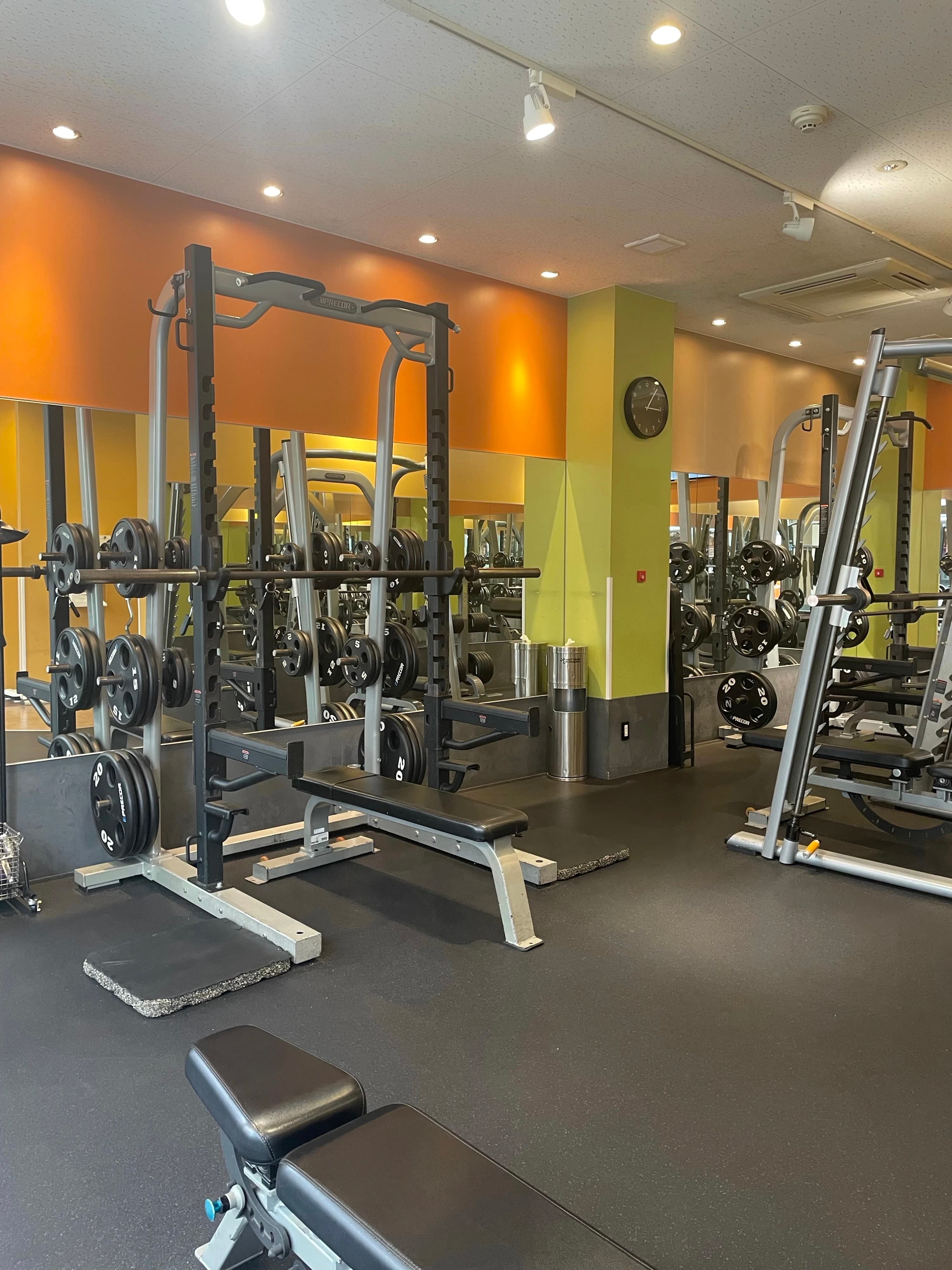 エニタイムフィットネス 博多駅東店 画像1